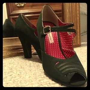 B.A.I.T Green Heels